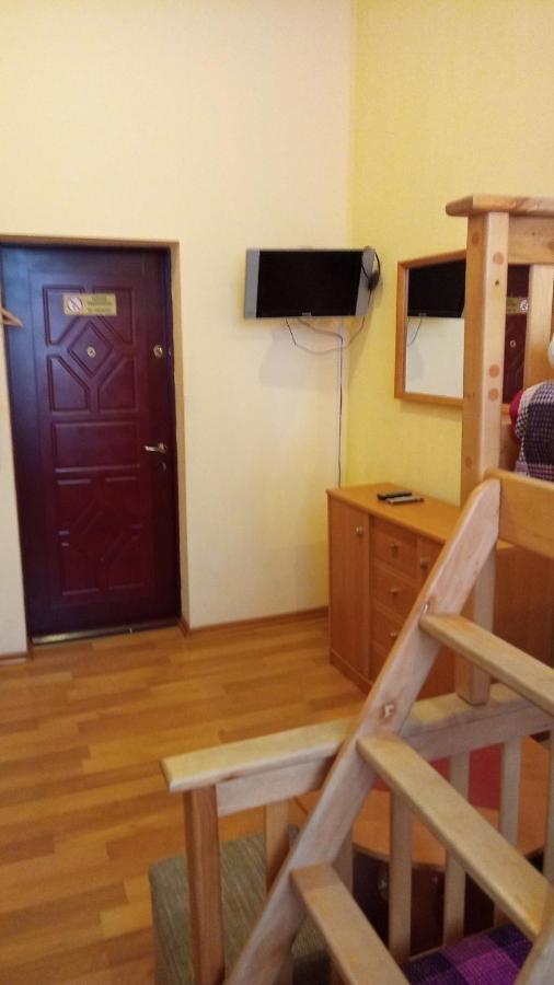 Vishnya Hostel Dnipro Eksteriør bilde